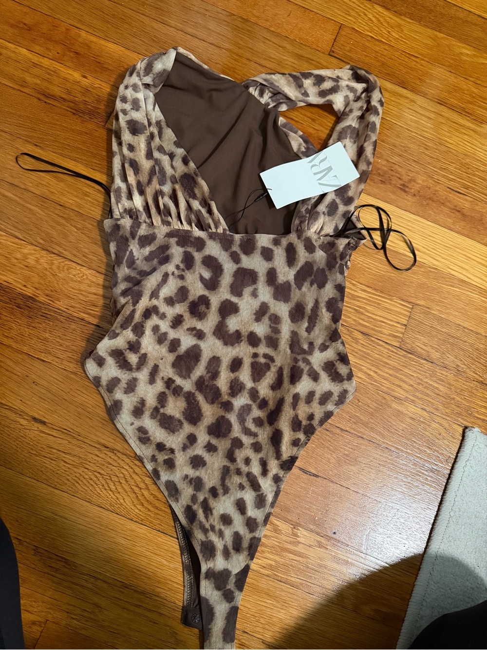 Zara Leopard bodysuit - Picture 2 of 3